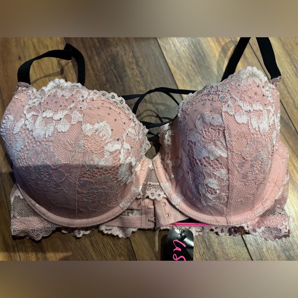 NWT 34D bra